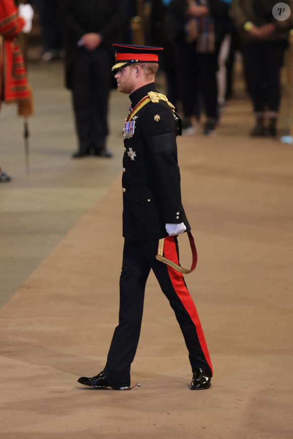 Le prince Harry, duc de Sussex - Veillée des petits-enfants de la reine Elizabeth II au Westminster Hall à Londres, Royaume Uni, le 17 septembre 2022. 