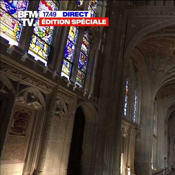 L'ultime adieu à la reine Elizabeth II, ce lundi 19 septembre 2022. Son cercueil s'enfonce dans le caveau des Windsor