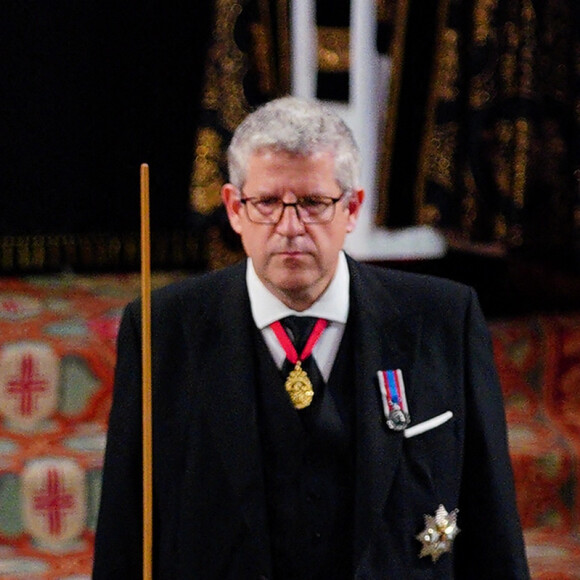 Le roi Charles III d'Angleterre - Cérémonie funèbre en La Chapelle Saint-Georges en présence des 15 Premiers ministres des royaumes qui ont exercé pendant les 70 ans de règne de la reine Elizabeth II d'Angleterre. Le cercueil sera descendu dans la crypte royale de la Chapelle Saint-Georges où elle reposera au côté de son époux le prince Philip, décédé le 9 avril 2021. Une cérémonie privée d'inhumation se tiendra au Mémorial du roi George VI. Windsor, le 19 septembre 2022. © Ben Birchall / Bestimage