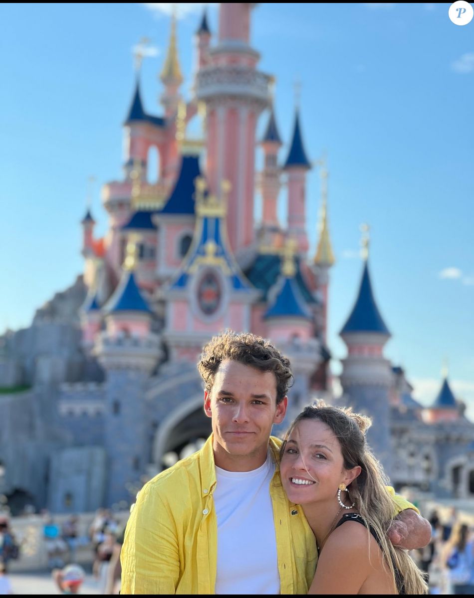 Théo Curin en couple : inséparable avec sa nouvelle compagne, il passe ...
