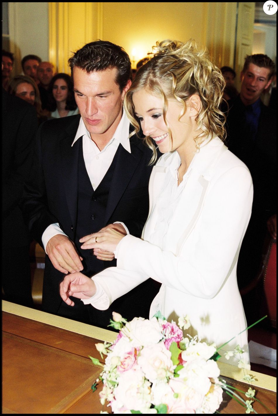 Benjamin Castaldi Et Flavie Flament Lors De Leur Mariage En 2002 ...