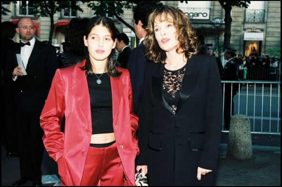 Chantal Lauby et sa fille Jennifer Ayache lors de la cérémonie des Molières en 1997
