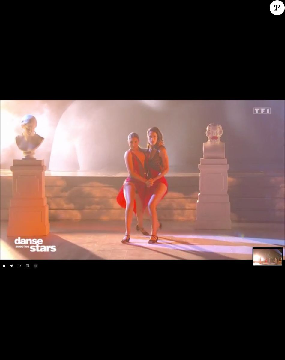Clémence Castel et Candice Pascal dans DALS