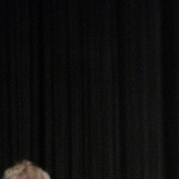Exclusif - Jean-Paul Rouve et son chien - Personnalités à la première du spectacle de Jean-Paul Rouve "J'ai pas l'air" au Théâtre Antoine à Paris. Le 22 septembre 2022 © G.Gorassini-B.Rindoff Petroff / Bestimage 