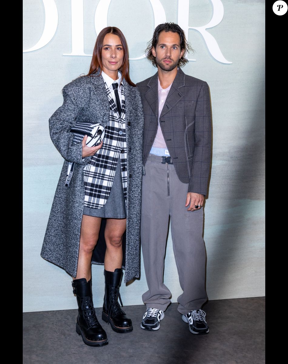 Alice Barbier et js Roques (@jaimetoutcheztoi) - Photocall du défilé Dior Collection Femme Prêt-à-porter Printemps/Eté 2023 lors de la Fashion Week de Paris, France, le 27 septembre 2022. © Olivier Borde/Bestimage