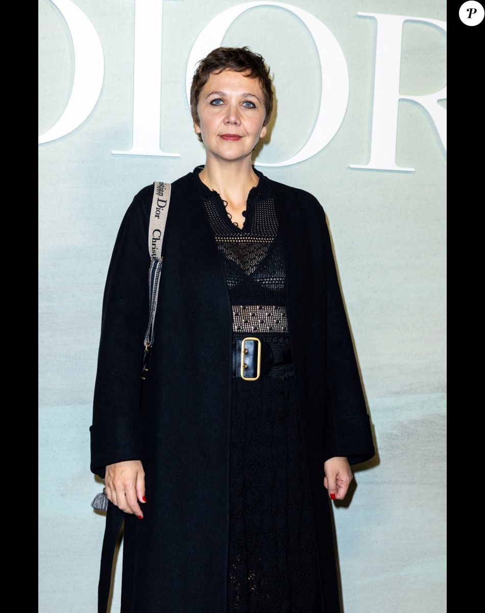Maggie Gyllenhaal - Photocall du défilé Dior Collection Femme Prêt-à-porter Printemps/Eté 2023 lors de la Fashion Week de Paris, France, le 27 septembre 2022. © Olivier Borde/Bestimage