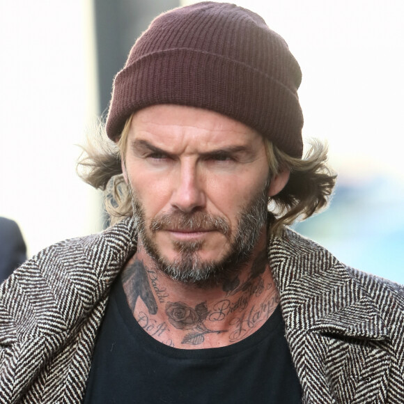 David et Victoria Beckham arrivent à Paris par l'Eurostar en provenance de Londres le 17 janvier 2018. David porte un sac Vuitton. © Cyril Moreau/Bestimage 