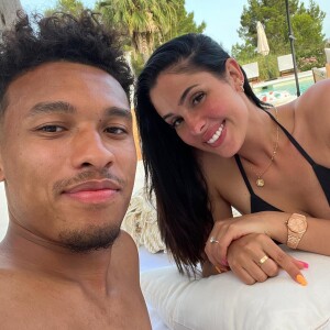 Coralie Porrovecchio, ex-candidate de télé-réalité en couple avec le footballeur Boubacar Kamara et maman de deux adorables petits garçons.
