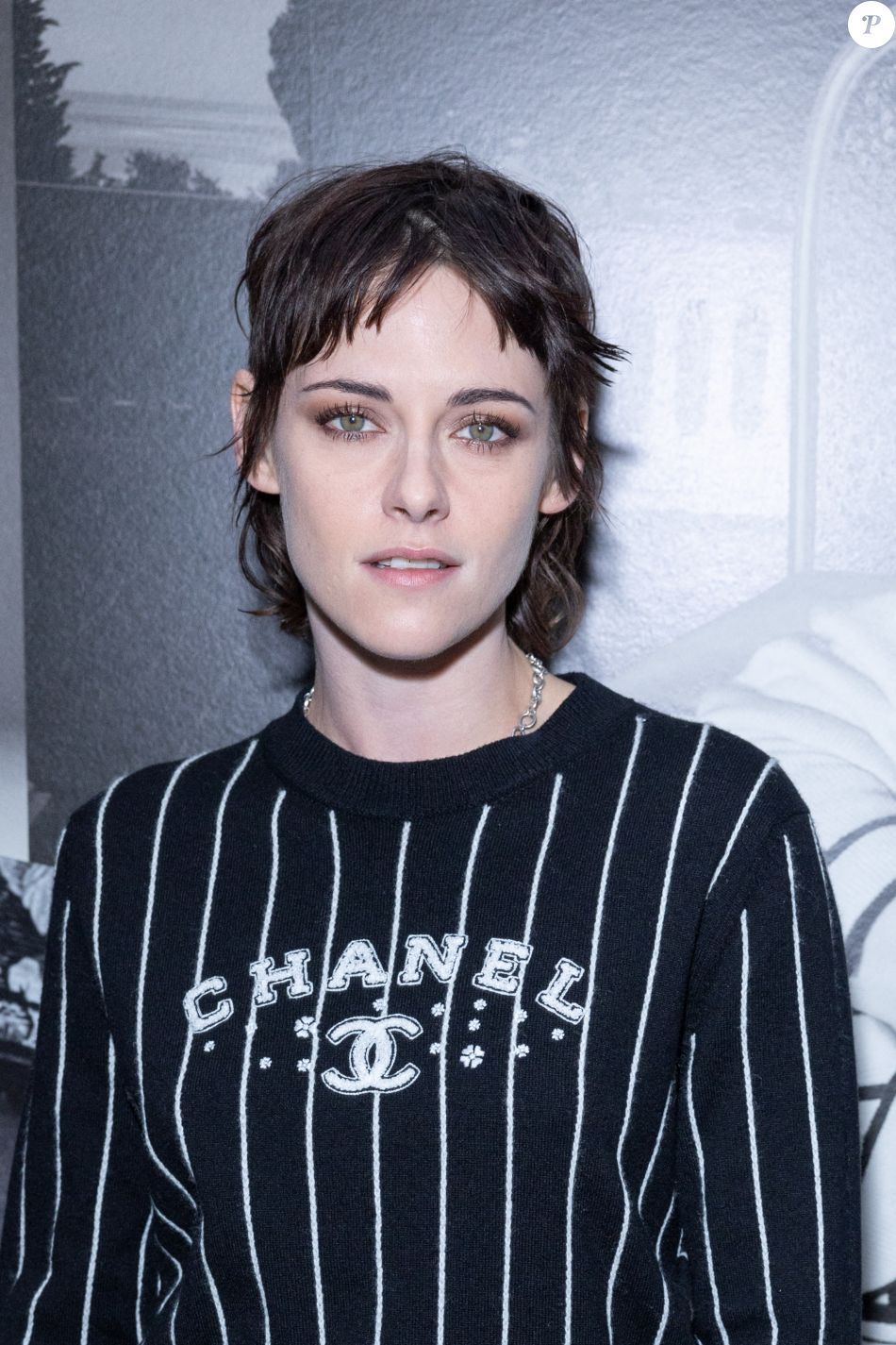 Kristen Stewart - Photocall au défilé Chanel Collection Femme Prêt-à