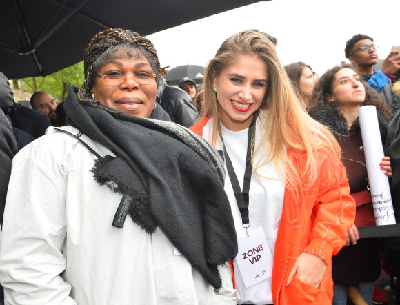 Yeo Moriba ( mère de Paul Pogba) et la compagne de Paul Pogba - La mère de Paul Pogba etPaul Pogba participe au lancement de sa 3e collection capsule Adidas à Paris le 30 avril 2018. © Veeren/Bestimage