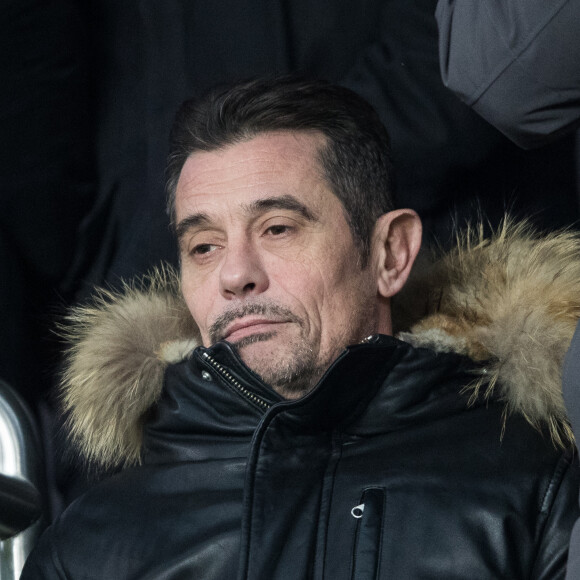 Kool Shen dans les tribunes lors du match de Ligue 1 "PSG - Nantes (2-0)" au Parc des Princes, le 4 décembre 2019. © Cyril Moreau/Bestimage  Celebrities in the stands during the match of Ligue 1 "PSG - Nantes (2-0)" at the Parc des Princes. Paris, December 4th, 2019. 