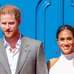 Le prince Harry, duc de Sussex et Meghan Markle, duchesse de Sussex, arrivent à l'hôtel de ville pour l'événement Invictus Games Dusseldorf 2023 One Year to Go, à Düsseldorf, Allemagne, le 6 septembre 2022. 