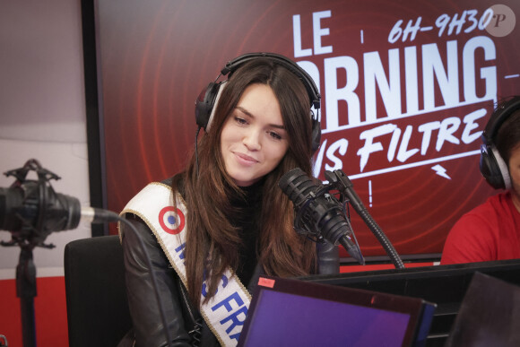 Exclusif - Diane Leyre (Miss France 2022) - Emission "Le Morning Sans Filtre" sur Virgin Radio diffusé en direct de 6h à 9h30, Paris le 29 septembre 2022. © Jack Tribeca / Bestimage 