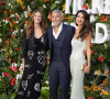 Julia Roberts, George Clooney et sa femme Amal lors de la première mondiale du film Ticket to Paradise à Londres le 7 septembre 2022.