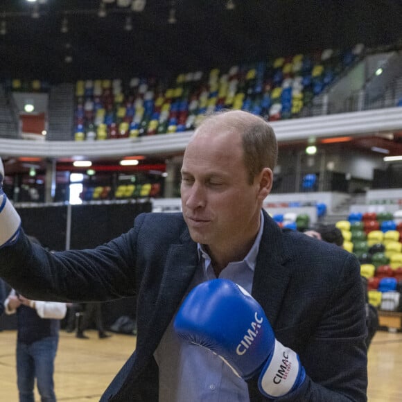 Le prince William, prince de Galles, visite la Copper Box Arena du Queen Elizabeth Olympic Park, pour participer à un événement avec Coach Core, qui fête ses 10 ans, à Londres, Royaume Uni, le 13 octobre 2022. 