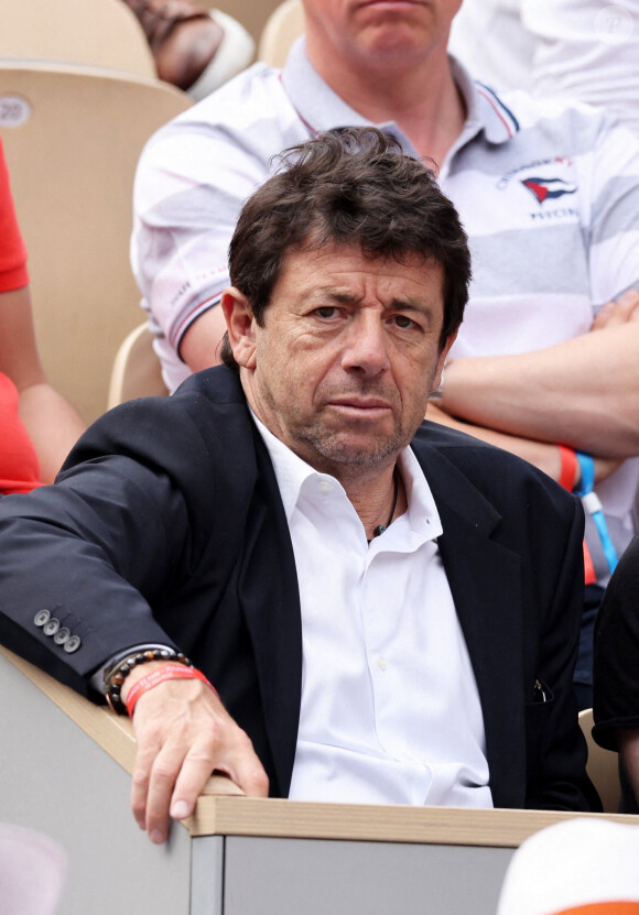 Patrick Bruel - Célébrités dans les tribunes des internationaux de France de Roland Garros à Paris le 31 mai 2022. © Cyril Moreau - Dominique Jacovides/Bestimage 