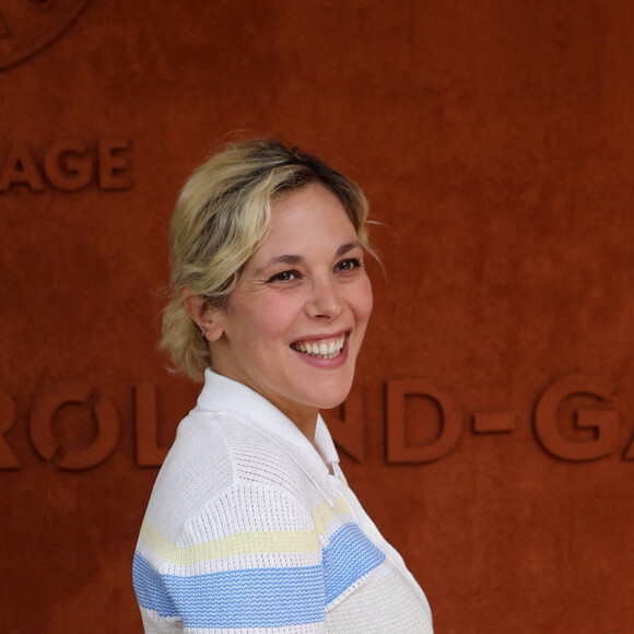 Alysson Paradis (enceinte) au village (jour 12) lors des Internationaux de France de Tennis de Roland Garros 2022 à Paris, le 2 juin 2022. © Dominique Jacovides/Bestimage