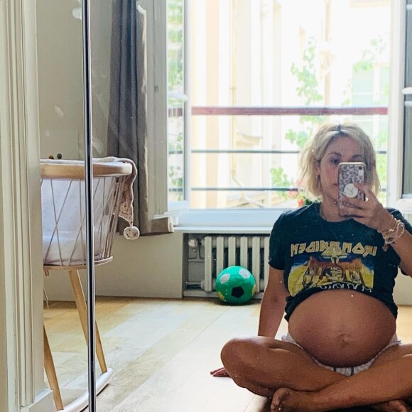 Alysson Paradis enceinte sur Instagram. Le 5 août 2022.