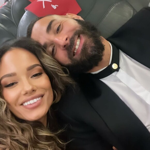 Jordan Ozuna avec Karim Benzema après la cérémonie du Ballon d'Or organisée à Paris.