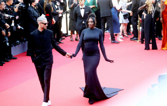 Vladimir Boudnikoff et Aya Nakamura - Montée des marches du film " Armageddon Time " lors du 75ème Festival International du Film de Cannes. Le 19 mai 2022