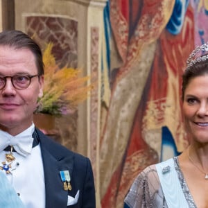 La princesse Victoria de Suède et le prince Daniel de Suède - La famille royale de Suède lors du dîner de gala pour la société civile donné dans la galerie Carl XI au Palais royal de Stockholm, Suède, le 29 septembre 2022. 
