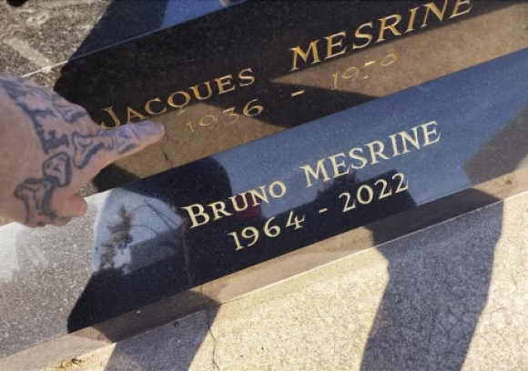 La tombe de Bruno Mesrine au cimetière de Clichy