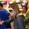 Ellen Pompeo fait ses courses chez Whole Foods market à Los Angeles le 4 février 2010