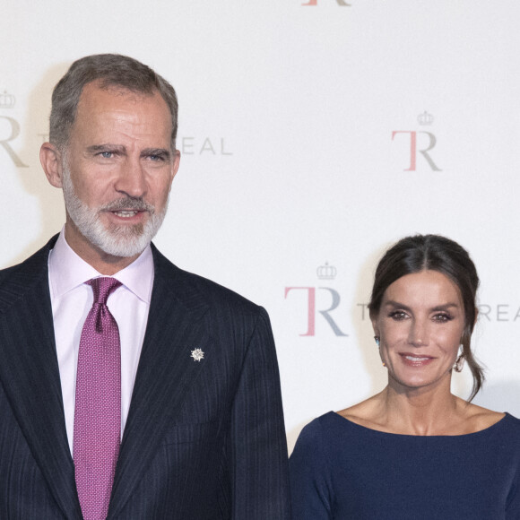 Le roi Felipe VI d'Espagne et la reine Letizia lors de l'ouverture de la nouvelle saison du théâtre Royal à Madrid le 24 octobre 2022. 