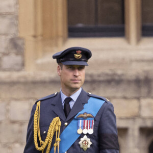 Le prince Edward, duc de Kent, Le roi Charles III d'Angleterre, Le prince William, prince de Galles - Procession pédestre des membres de la famille royale depuis la grande cour du château de Windsor (le Quadrangle) jusqu'à la Chapelle Saint-Georges, où se tiendra la cérémonie funèbre des funérailles d'Etat de reine Elizabeth II d'Angleterre. Windsor, le 19 septembre 2022 