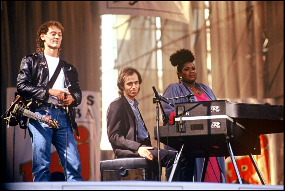 Jean-Jacques Goldman en concert avec Michael Jones et Carol Fredericks