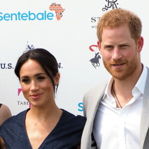 Le prince Harry, duc de Sussex et Meghan Markle, la Duchesse de Sussex arrivent à la Royal Berkshire Polo Cup où le Duc participe aujourd'hui à la Coupe ISP Hanz de Sentebale à Windsor au Royaume-Uni, le 26 juillet 2018. 