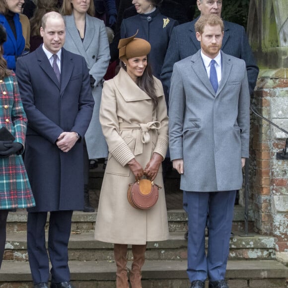 Kate Catherine Middleton, enceinte et le prince William, duc de Cambridge avec le prince Harry et sa fiancée Meghan Markle - La famille royale d'Angleterre arrive à l'église St Mary Magdalene pour la messe de Noël à Sandringham le 25 décembre 2017 