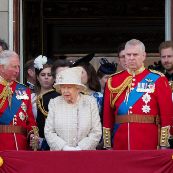 Camilla Parker Bowles, duchesse de Cornouailles, le prince Charles, prince de Galles, la reine Elisabeth II d'Angleterre, le prince Andrew, duc d'York, le prince Harry, duc de Sussex, et Meghan Markle, duchesse de Sussex - La famille royale au balcon du palais de Buckingham lors de la parade Trooping the Colour 2019, célébrant le 93ème anniversaire de la reine Elisabeth II, Londres, le 8 juin 2019. 