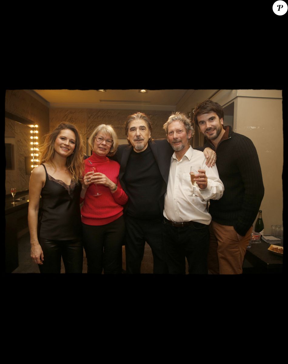 Frédéric Lama (fils de Serge Lama), sa femme Léa (enceinte) et ses beaux-parents - Serge Lama en concert à l' Olympia dans le cadre de sa tournée " Je débute ". Paris, le 10 février 2018. © Alain Guizard / Bestimage.