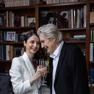 Mariage de Serge Lama et Luana Santonino à la mairie du 7ème arrondissement de Paris. Rachida Dati, Maire du 7ème a célébré le mariage. Paris, le 11 février 2021. © Cyril Moreau/Bestimage.