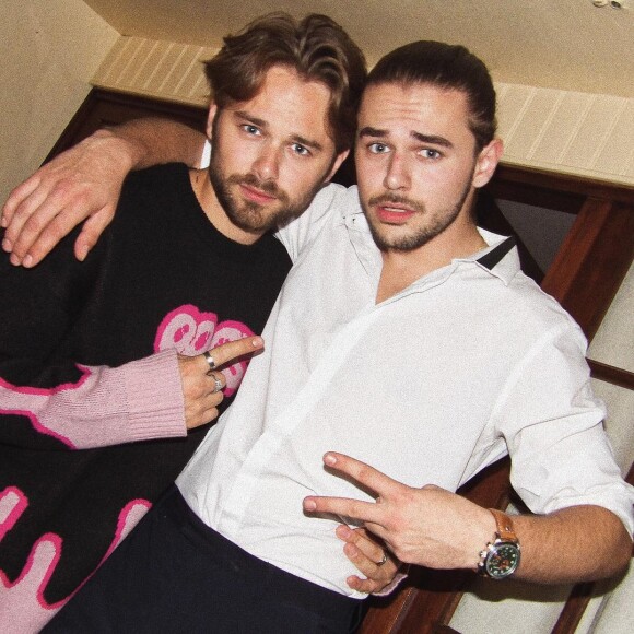 Mathieu Canaby et son petit-frère Julien sur Instagram.
