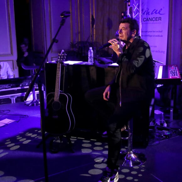 Concert privé de Patrick Bruel durant le 35ème Dîner de Gala "Vaincre le cancer" au profit de la lutte contre les cancers au Cercle de l'Union Interalliée à Paris, France, le 29 Octobre 2022. © Bertrand Rindoff / Bestimage