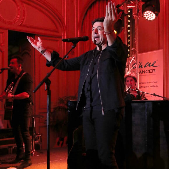 Concert privé de Patrick Bruel durant le 35ème Dîner de Gala "Vaincre le cancer" au profit de la lutte contre les cancers au Cercle de l'Union Interalliée à Paris, France, le 29 Octobre 2022. © Bertrand Rindoff / Bestimage