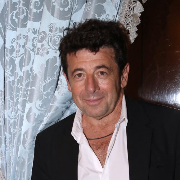 Patrick Bruel - Dîner du 35ème Gala "Vaincre le cancer" au profit de la lutte contre les cancers au Cercle de l'Union Interalliée à Paris le 29 octobre 2022. Plus de 90.000 cancers n'ont pu être diagnostiqués en 2020 à cause de la pandémie de la covid-19. Sans ces dommages collatéraux, le cancer reste la première cause de mortalité prématurée en France. Face à ce constat, il est urgent de ne pas relâcher les efforts dans la recherche contre le cancer au risque d'effacer une partie non négligeable des progrès réalisés ces dernières années, ce qui aurait pour conséquence d'impacter les malades. © Bertrand Rindoff / Bestimage