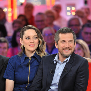 Marion Cotillard, Guillaume Canet - Enregistrement de l'émission "Vivement Dimanche prochain" présentée par M.Drucker sur France 2. Le 29 avril 2019 © Guillaume Gaffiot / Bestimage.