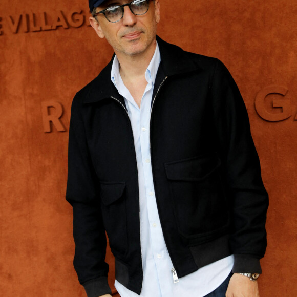 Gad Elmaleh au village lors des Internationaux de France de Tennis de Roland Garros 2022 à Paris, France, le 5 juin 2022. © Dominique Jacovides/Bestimage 