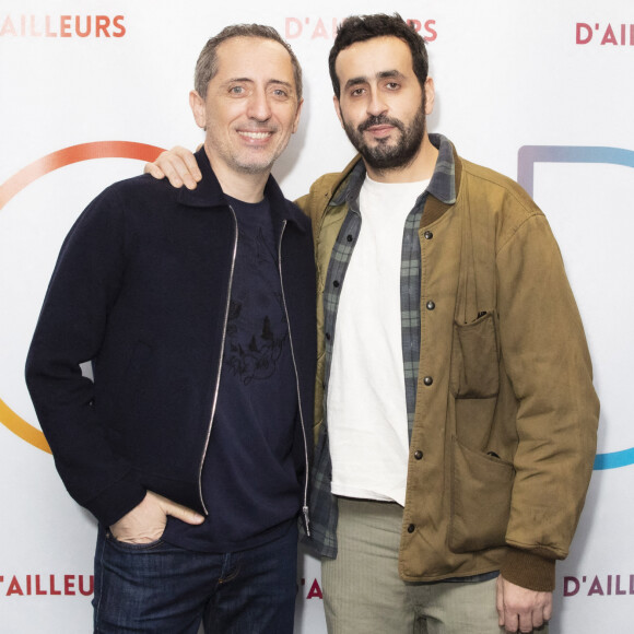 Exclusif - Gad Elmaleh, Jonathan Cohen - Gad Elmaleh lors de la dernière parisienne de son spectacle "D'ailleurs" au Dôme de Paris le 26 février 2022 au cocktail de l'After show. © Jack Tribeca / Bestimage 