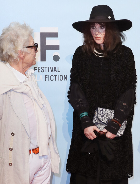 Isabelle Adjani au photocall de la soirée de présentation du téléfilm "Diane de Poitiers" lors de la 24ème édition du Festival de la Fiction TV de La Rochelle, France, le 16 septembre 2022