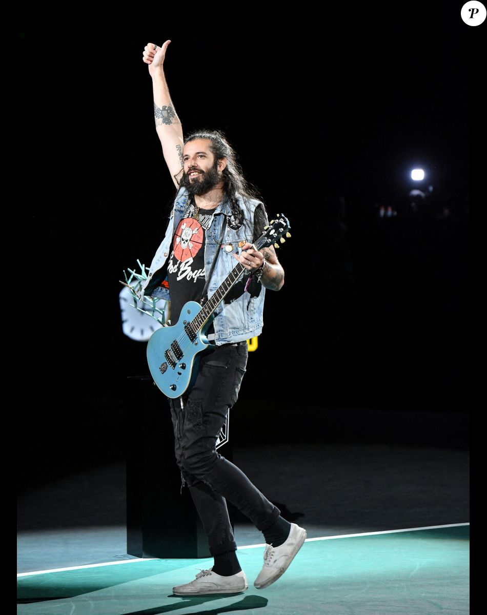 Waxx - Célébrités assistent à la victoire de Holger Rune contre Novak Djokovic lors de la finale du tournoi de tennis "Rolex Paris Masters 2022" à Bercy AccorHotels Arena à Paris, le 2 novembre 2022 . © Veeren/Bestimage