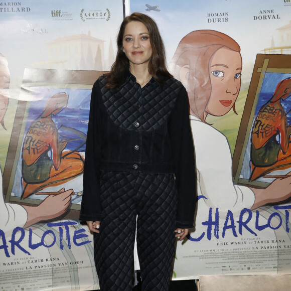 Marion Cotillard lors de l'avant-première du film "Charlotte" à l'UGC Ciné Cité Les Halles à Paris le 7 novembre 2022. © Marc Ausset-Lacroix / Bestimage
