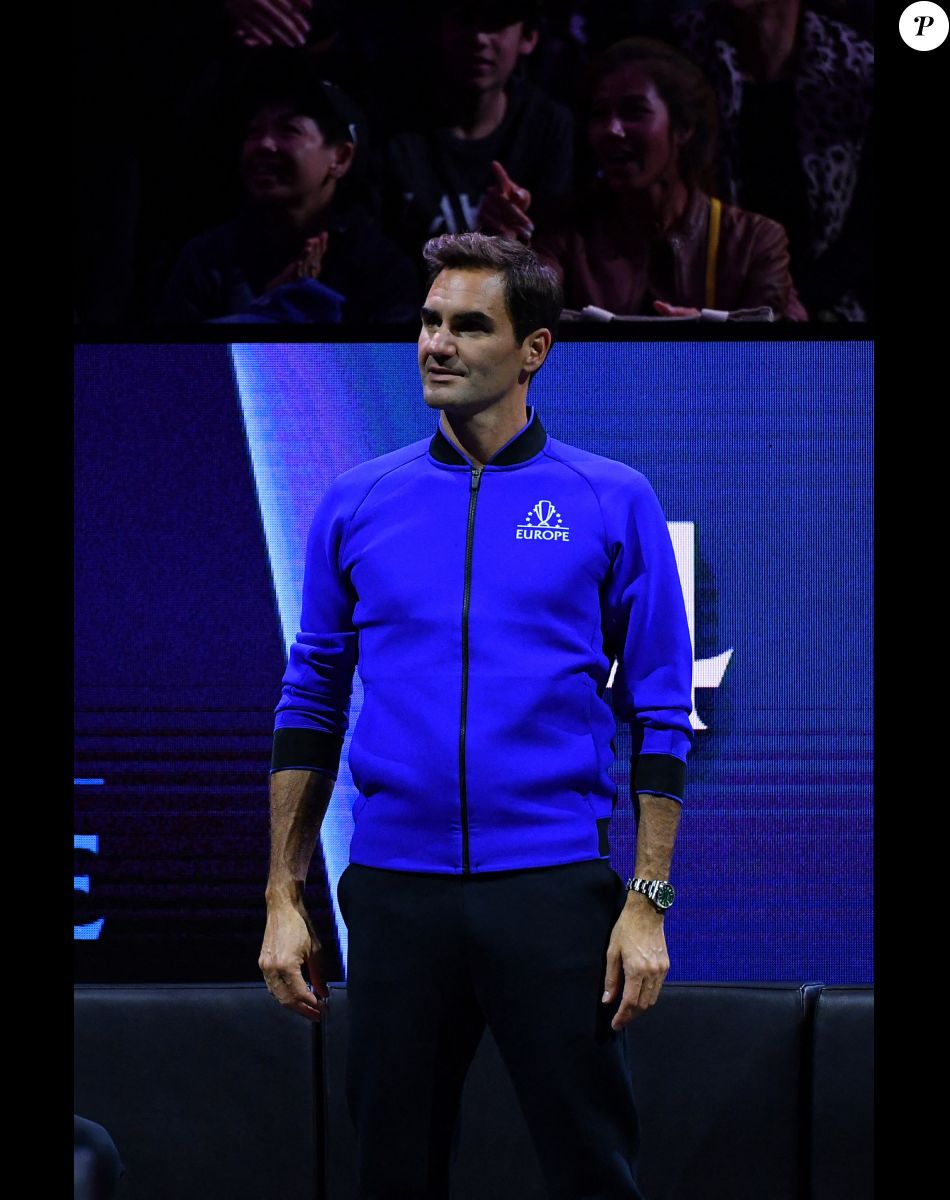 Team Europe avec Roger Federer (Sui) - Novak Djokovic renoue avec la victoire face à Tiafoe (6-1, 6/3) lors de la Laver Cup à l'O2 Arena de Londres le 24 septembre 2022. Novak a aussi rendu son hommage à Roger Federer. Après la rencontre, le Serbe a remercié le Bâlois pour lui avoir permis de vivre ce moment à ses côtés, qualifiant même la soirée d'adieux comme l'un des plus beaux moments de sa vie. © Antoine Couvercelle / Panoramic / Bestimage
