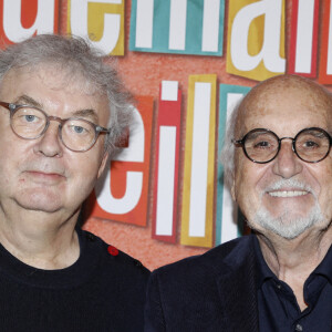 Exclusif - Dominique Besnehard et Jean-Louis Livi lors de l'avant-première du film "Les lendemains de veille" au cinéma Les 7 Parnassiens à Paris le 7 novembre 2022. © Denis Guignebourg / Bestimage