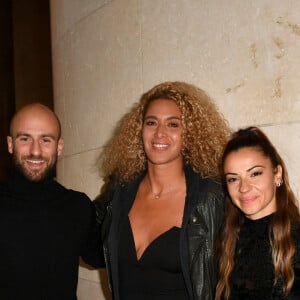 Moussa Niang et sa femme Gaya, François Alu, Denitsa Ikonomova et Maxime Dereymez - Visite privée de l'exposition Cinémode par Jean-Paul Gaultier à la cinémathèque française à Paris le 3 octobre 2021. © Veeren Ramsamy - Christophe Clovis/Bestimage 