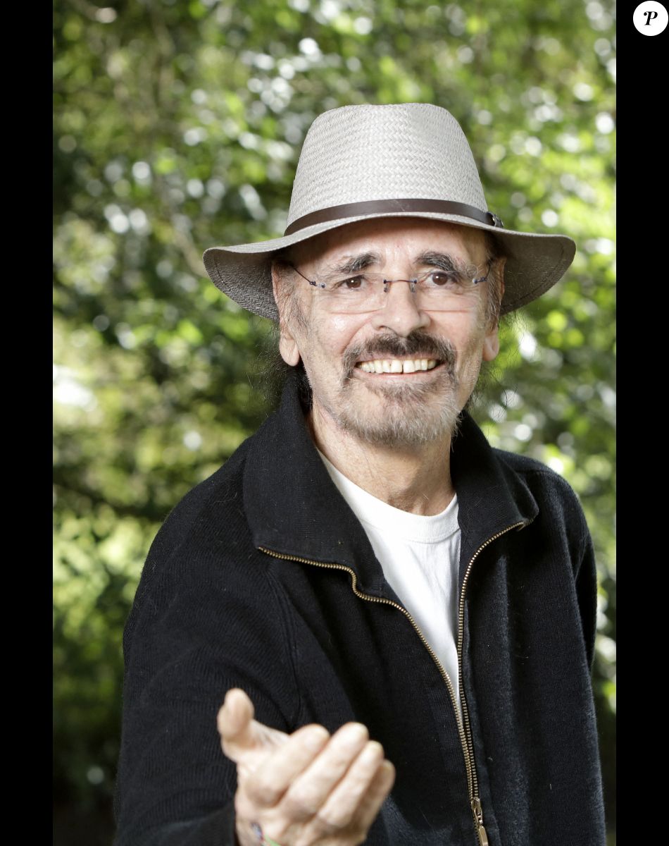 Rendez-vous avec Nicolas Peyrac lors de la 4e édition des écrivains chez Gonzague Saint Bris (26e Forêt des livres) à Chanceaux-Près-Loches. Le 28 août 2022. © Cédric Perrin / Bestimage