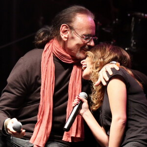 Nicolas Peyrac et Julie Zenatti à Lyon, le 12 octobre 2013.